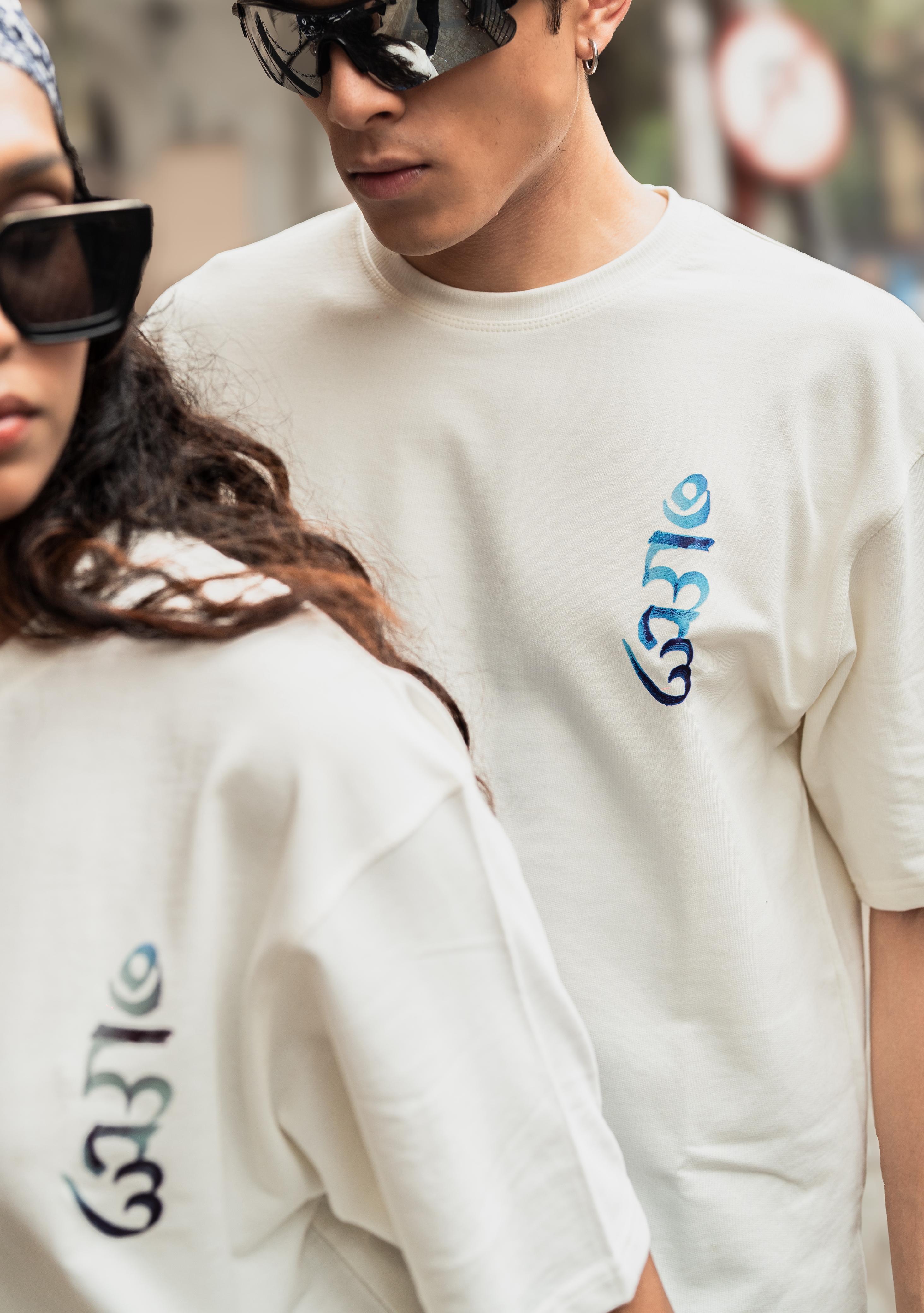 'Kailash: The Eternal Ascent' Oversized Tee